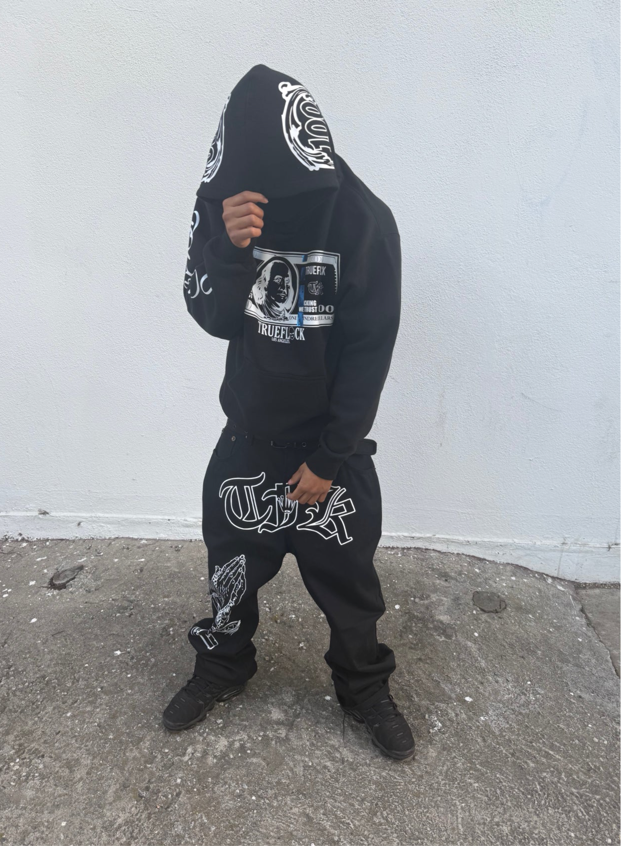 Blk flocker jeans